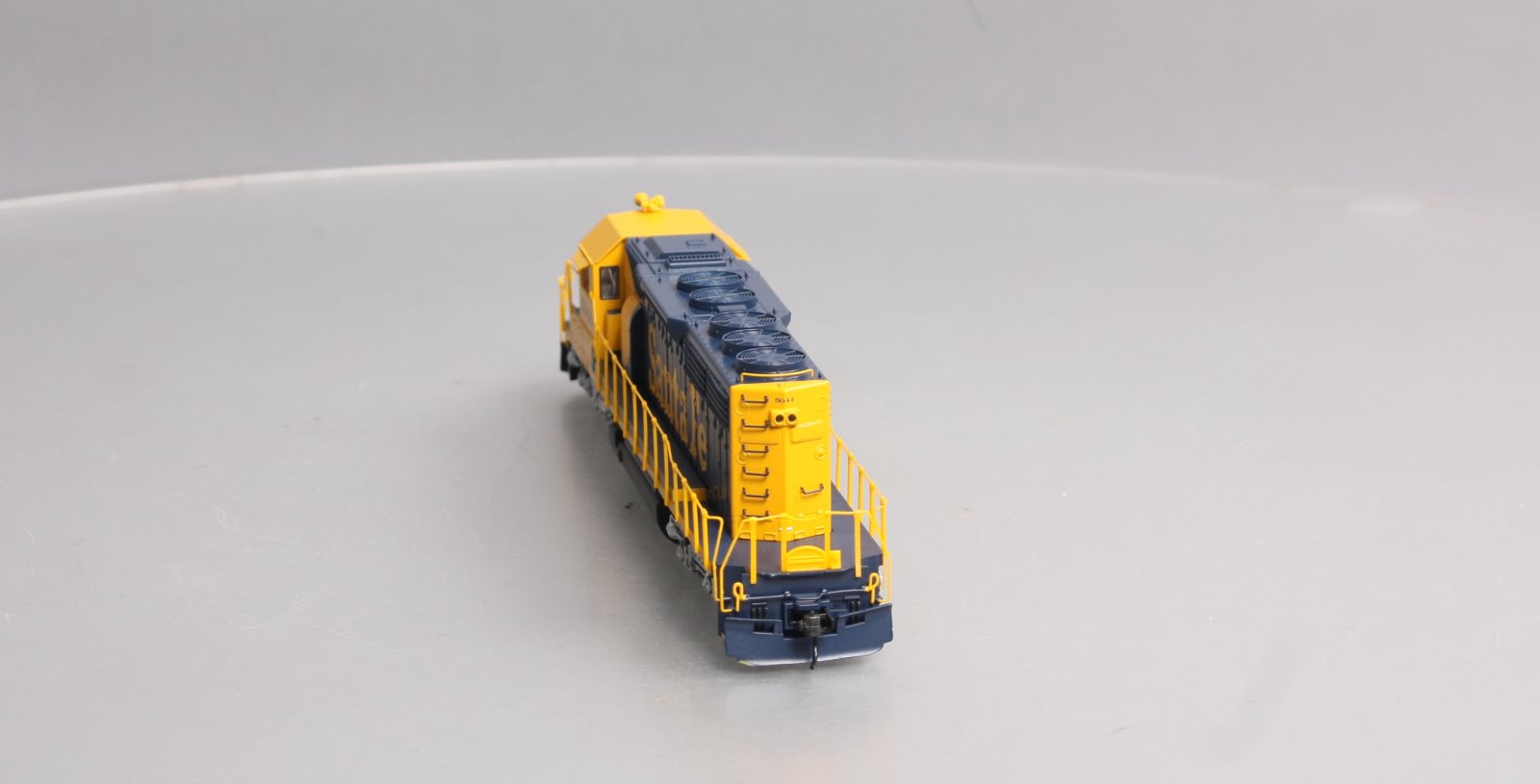 Broadway Limited 4209 HO Santa Fe EMD SD40-2 Low-Nose Diesel Engine w/DCC #5044