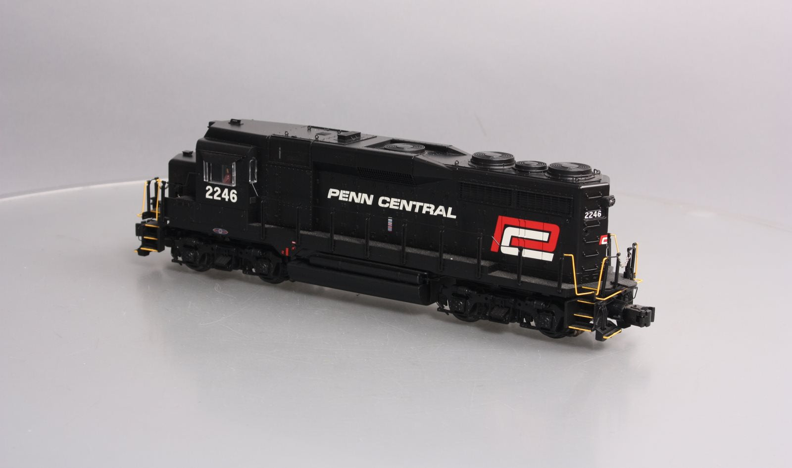 Lionel 6-82133 O Gauge Penn Central LEGACY GP30 Diesel Locomotive #2246