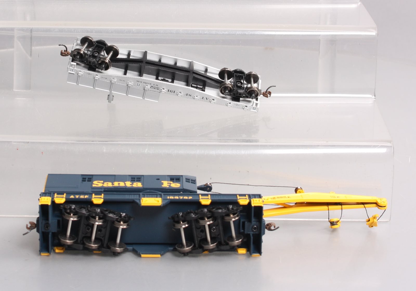Athearn 7529 HO Santa Fe RTR 200-Ton Crane with Tender