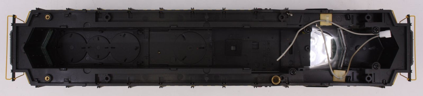 Lionel 28839-2 Alaska GP-30 Diesel Body Shell #2000