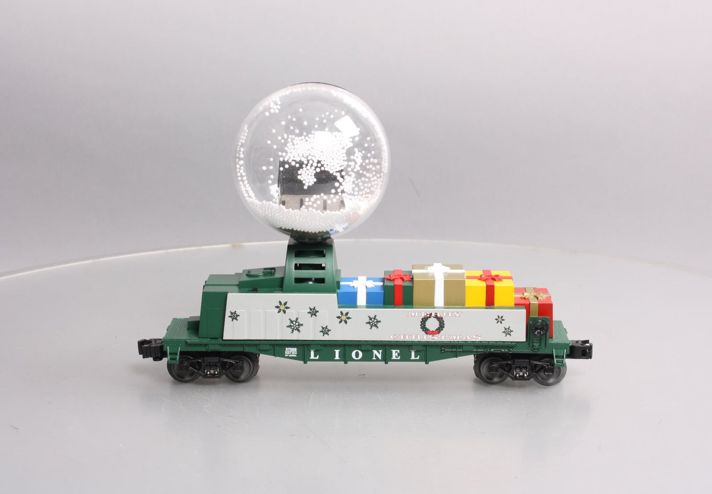 Lionel 6-37059 O Gauge Christmas Snow Globe Car 2012
