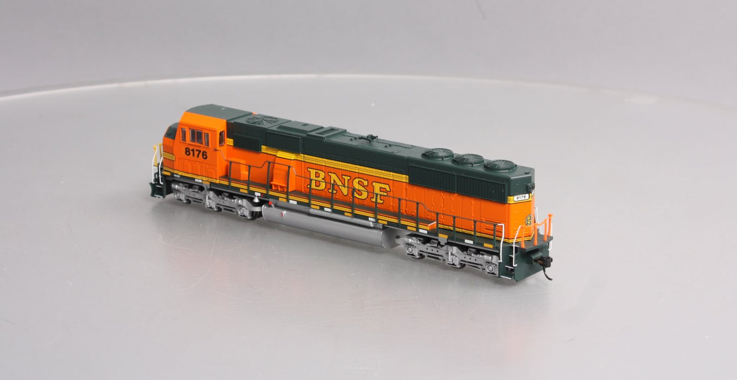 Walthers 910-19702 HO Burlington Northern Santa Fe EMD SD60M #8176 w/DCC/SND
