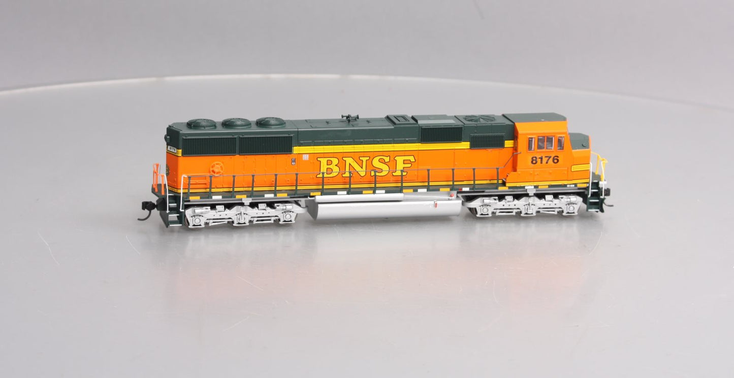 Walthers 910-19702 HO Burlington Northern Santa Fe EMD SD60M #8176 w/DCC/SND