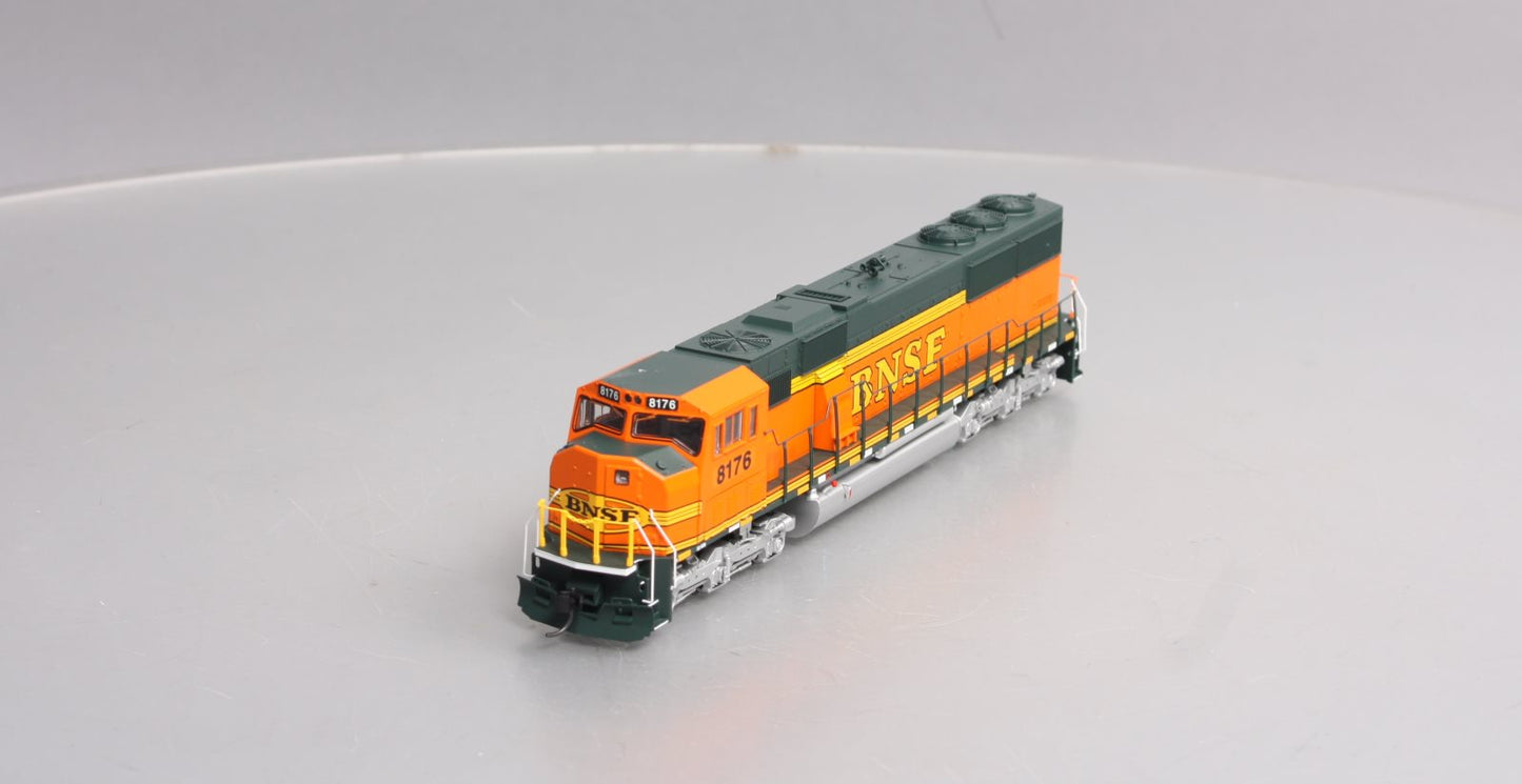 Walthers 910-19702 HO Burlington Northern Santa Fe EMD SD60M #8176 w/DCC/SND