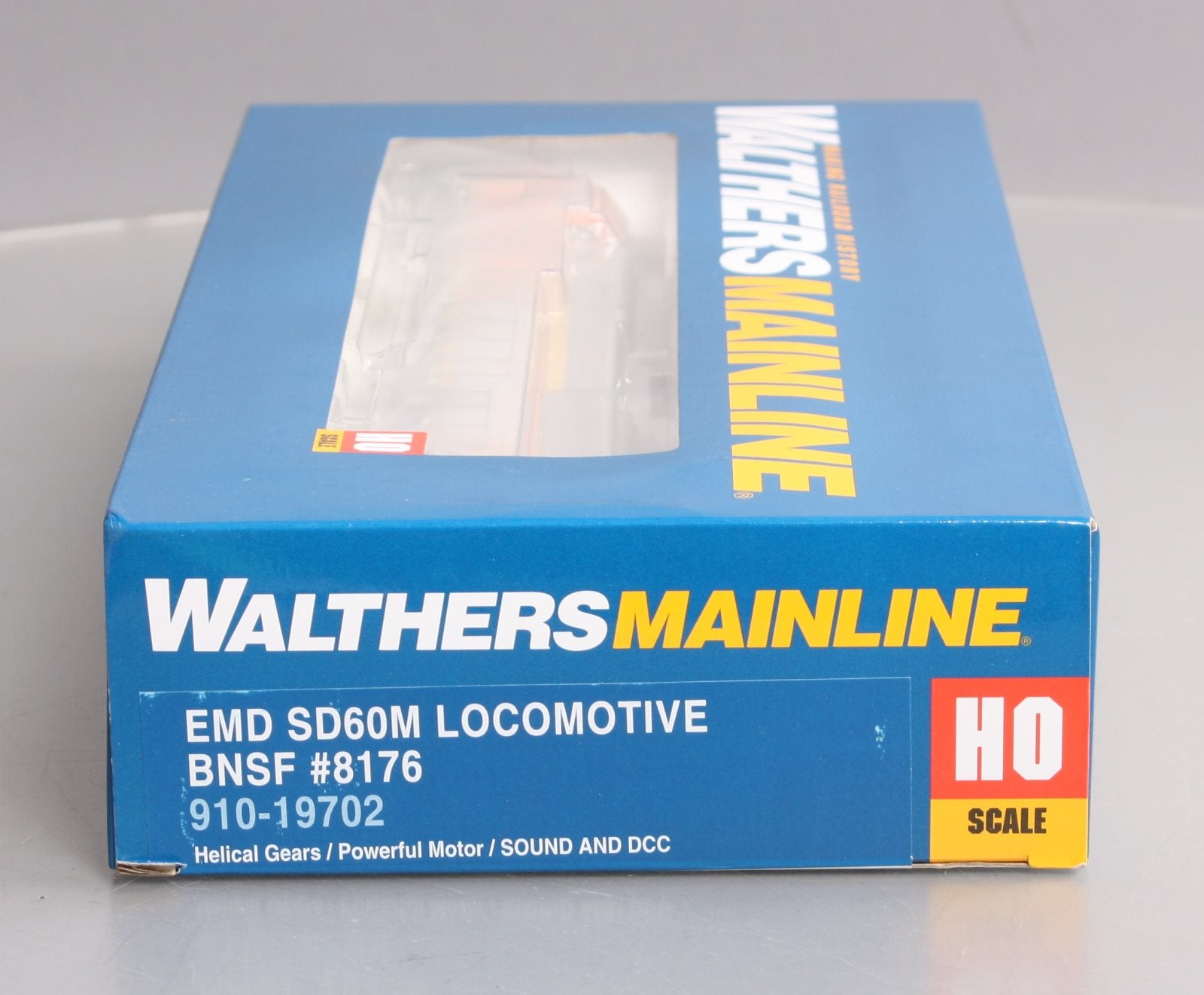 Walthers 910-19702 HO Burlington Northern Santa Fe EMD SD60M #8176 w/DCC/SND
