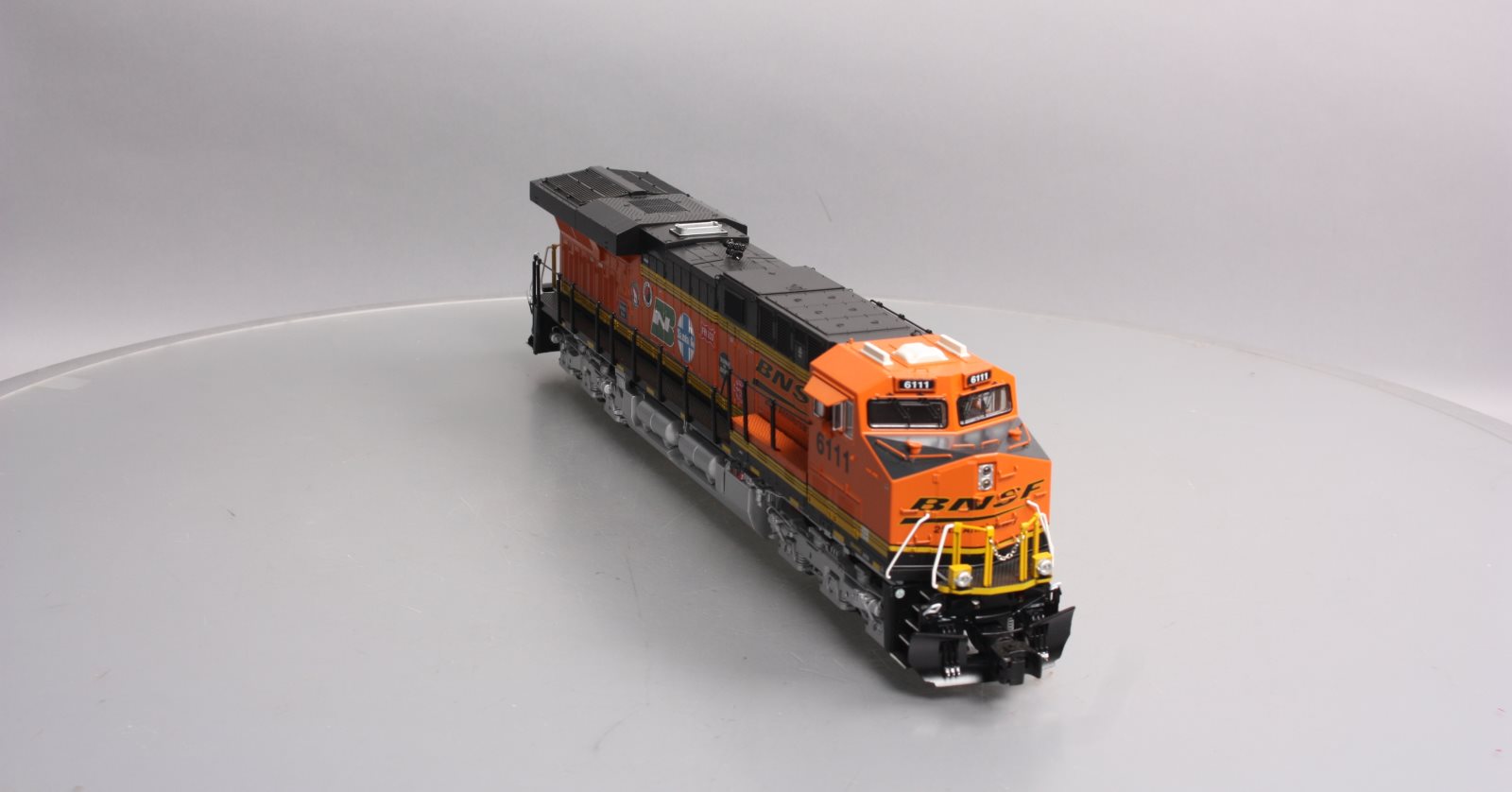 Lionel 2233442 O BNSF Heritage Legacy ES44AC Diesel Locomotive #6111