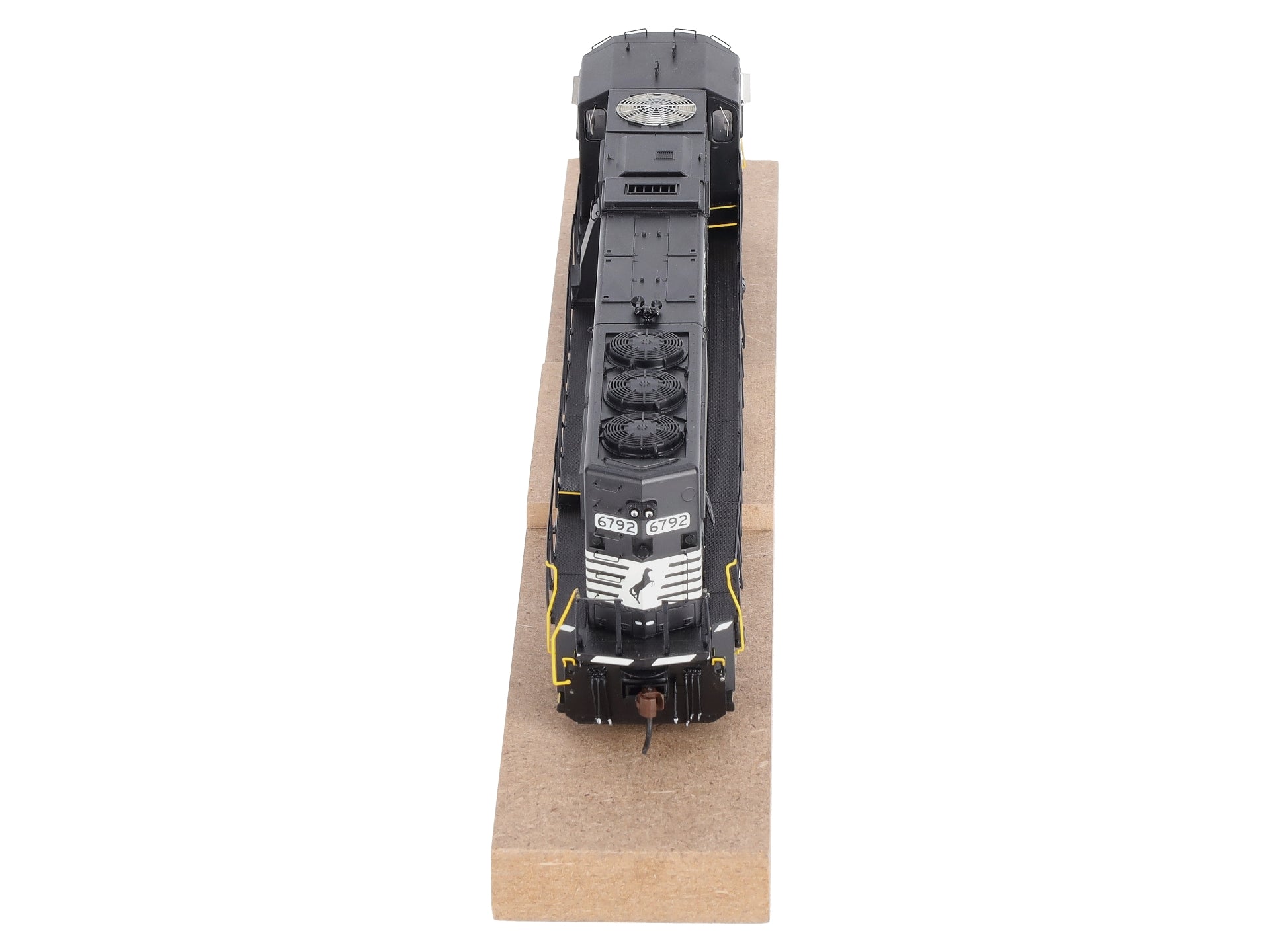 Athearn G67393 HO Norfolk Southern SD60M Diesel Locomotive w/DCC & Sound #6792