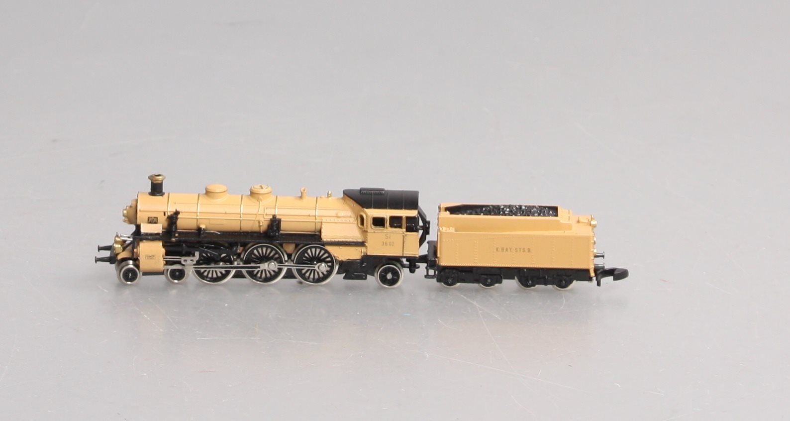 Marklin 8870 Z Scale King Ludwig Steam Locomotive & Tender LN/Box