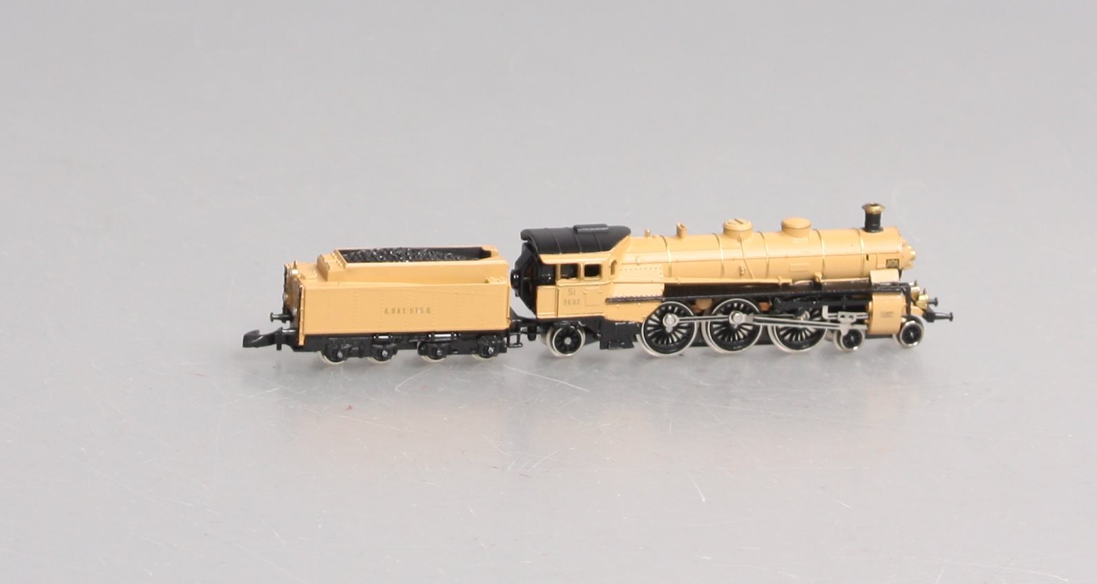 Marklin 8870 Z Scale King Ludwig Steam Locomotive & Tender LN/Box