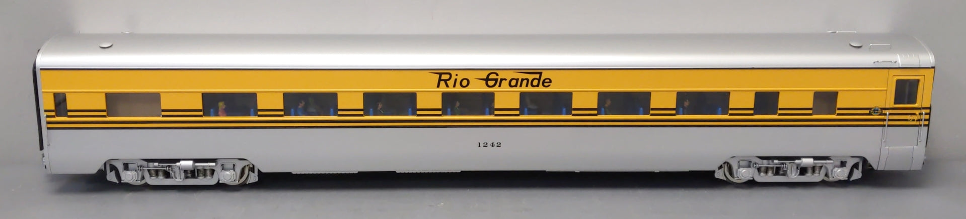 USA Trains R31132 G D&RGW Ski Train Corrugated Aluminum Coach #2, #1242