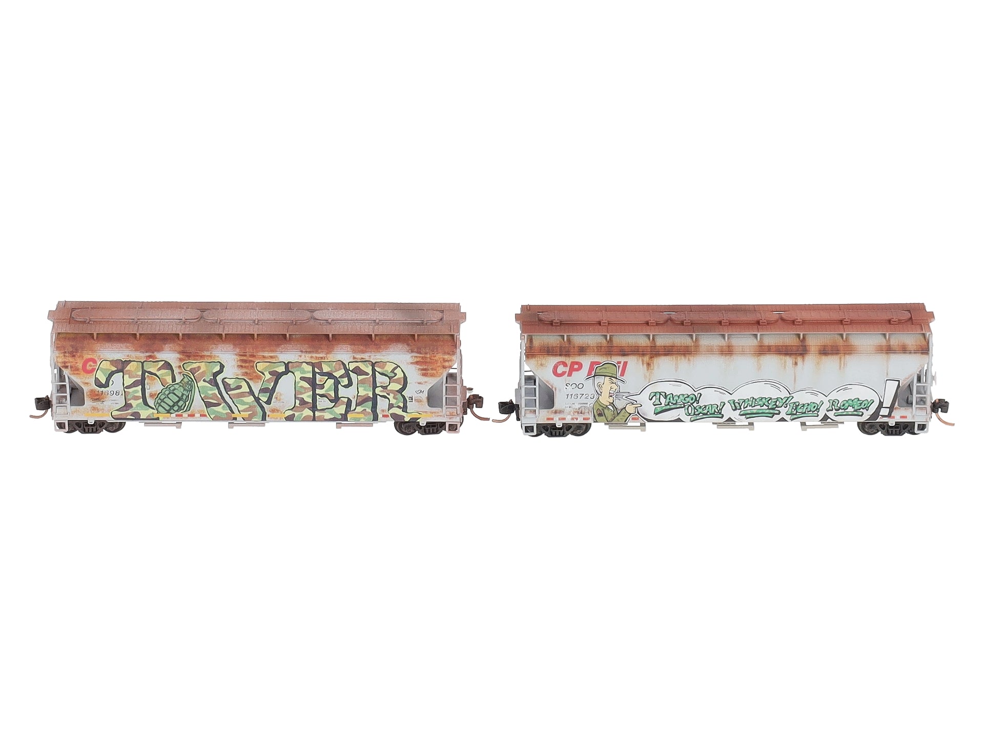 Micro-Trains 09444092 N Soo Line/CP Rail Weathered 3-Bay Hopper (Set of 2)