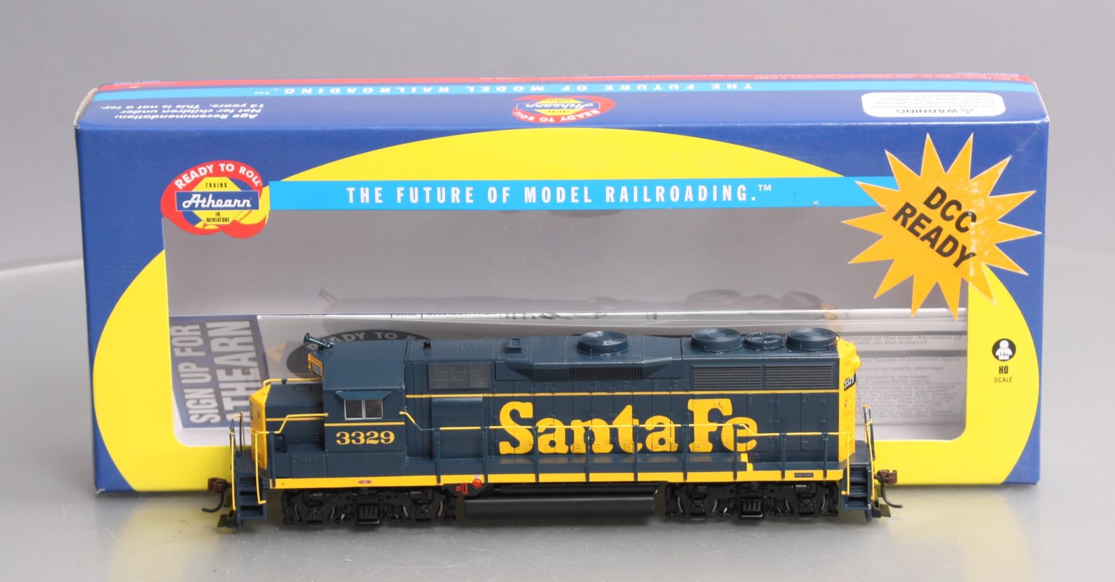 Athearn 96075 HO Santa Fe RTR GP35  Diesel Locomotive #3329