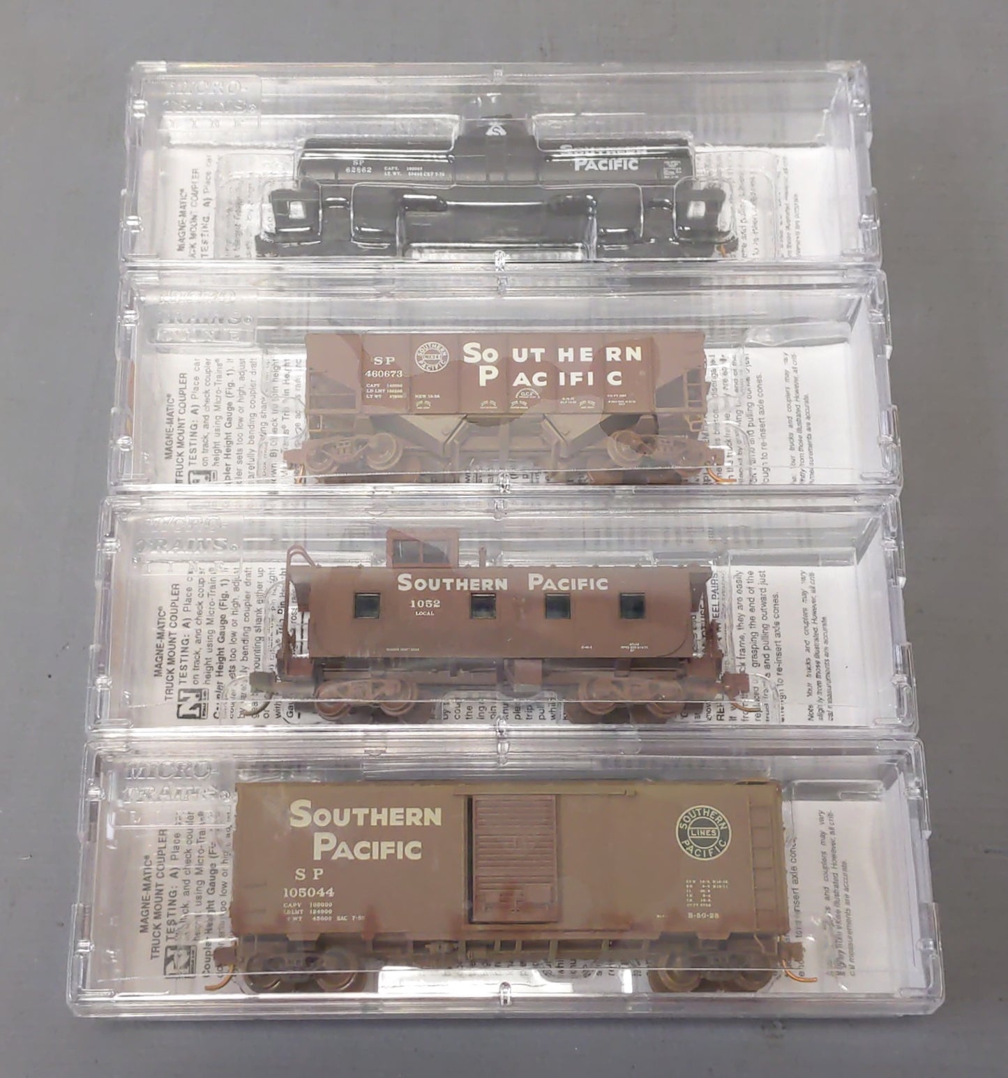 Micro-Trains 99301170 N Southern Pacific Weathered Diesel Freight Train Set