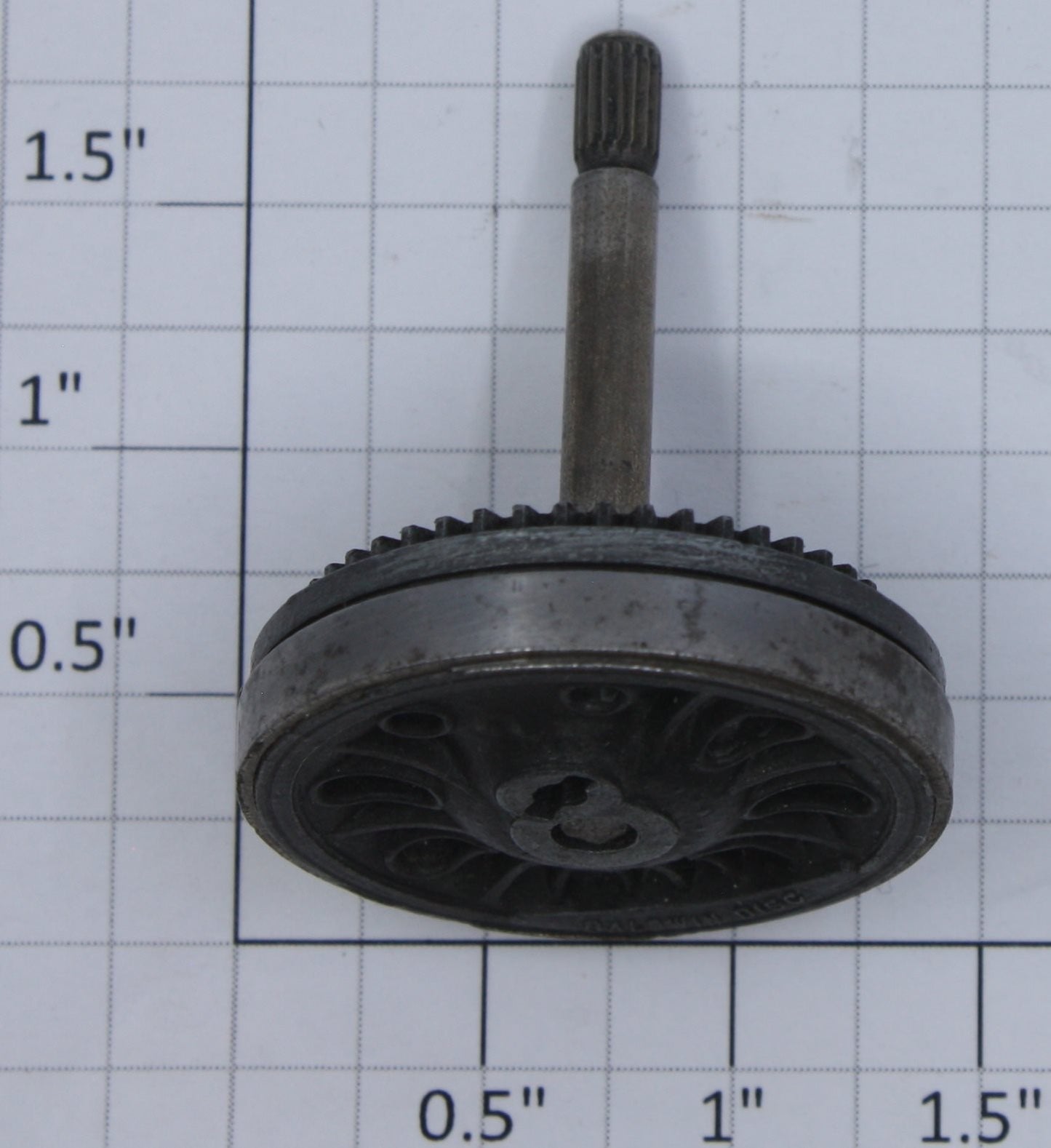 Lionel 226E-64 Baldwin Disc Gear Center Wheel and Rim with Axle