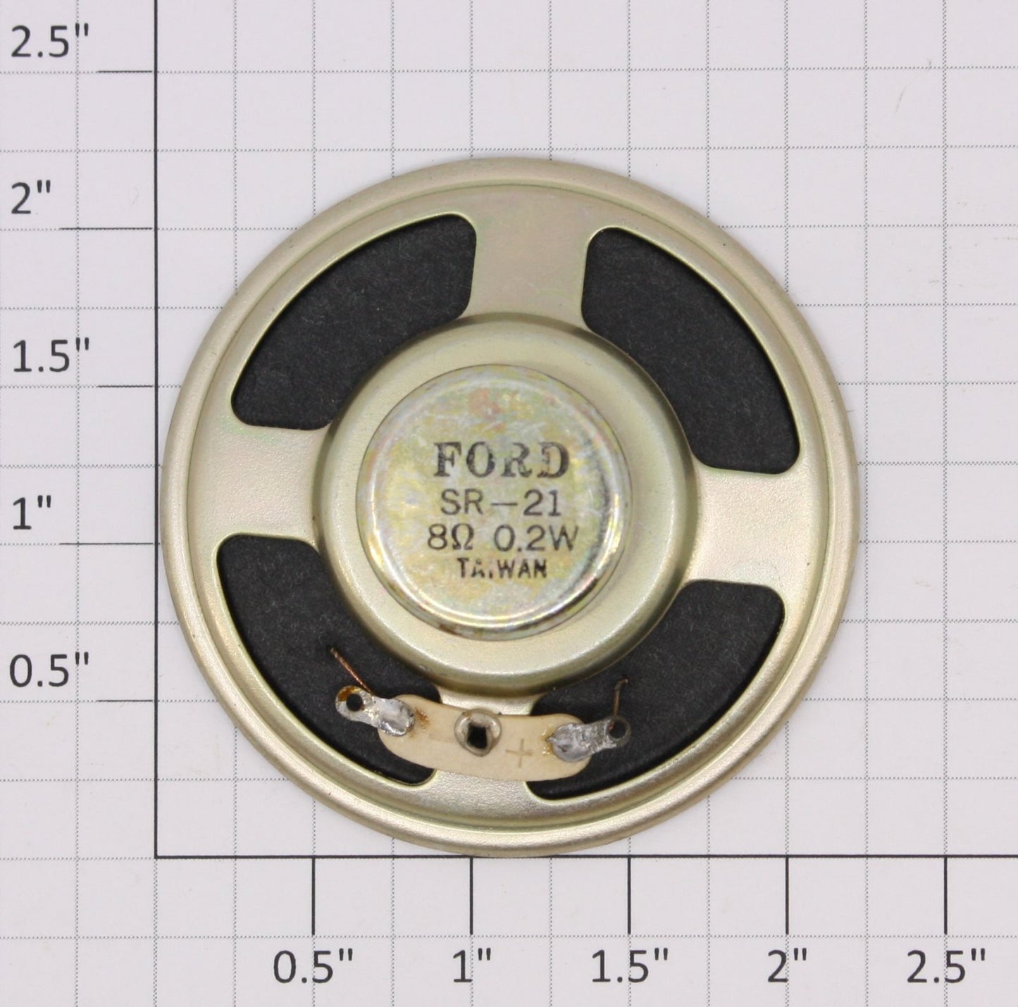 Lionel 6908142T36 8 Ohm 0.2 Watt Round Speaker with Small Magnet - 2-1/4"
