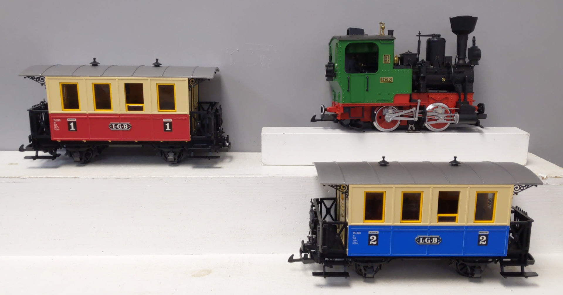 LGB 72307 G Gauge Steam Passenger Starter Train Set – Trainz