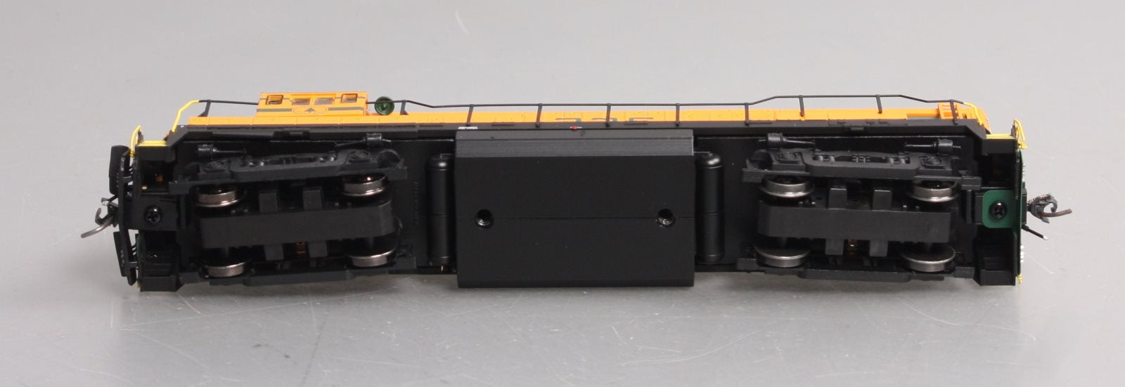 Bowser 23821 HO Maine Central GE U25B Diesel Loco with LokSound & DCC #226
