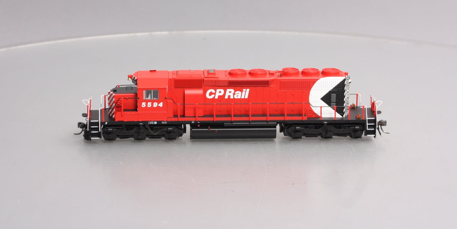 Bowser 24140 HO Canadian Pacific SD40-2 Diesel Locomotive #5594 w/DCC & Sound
