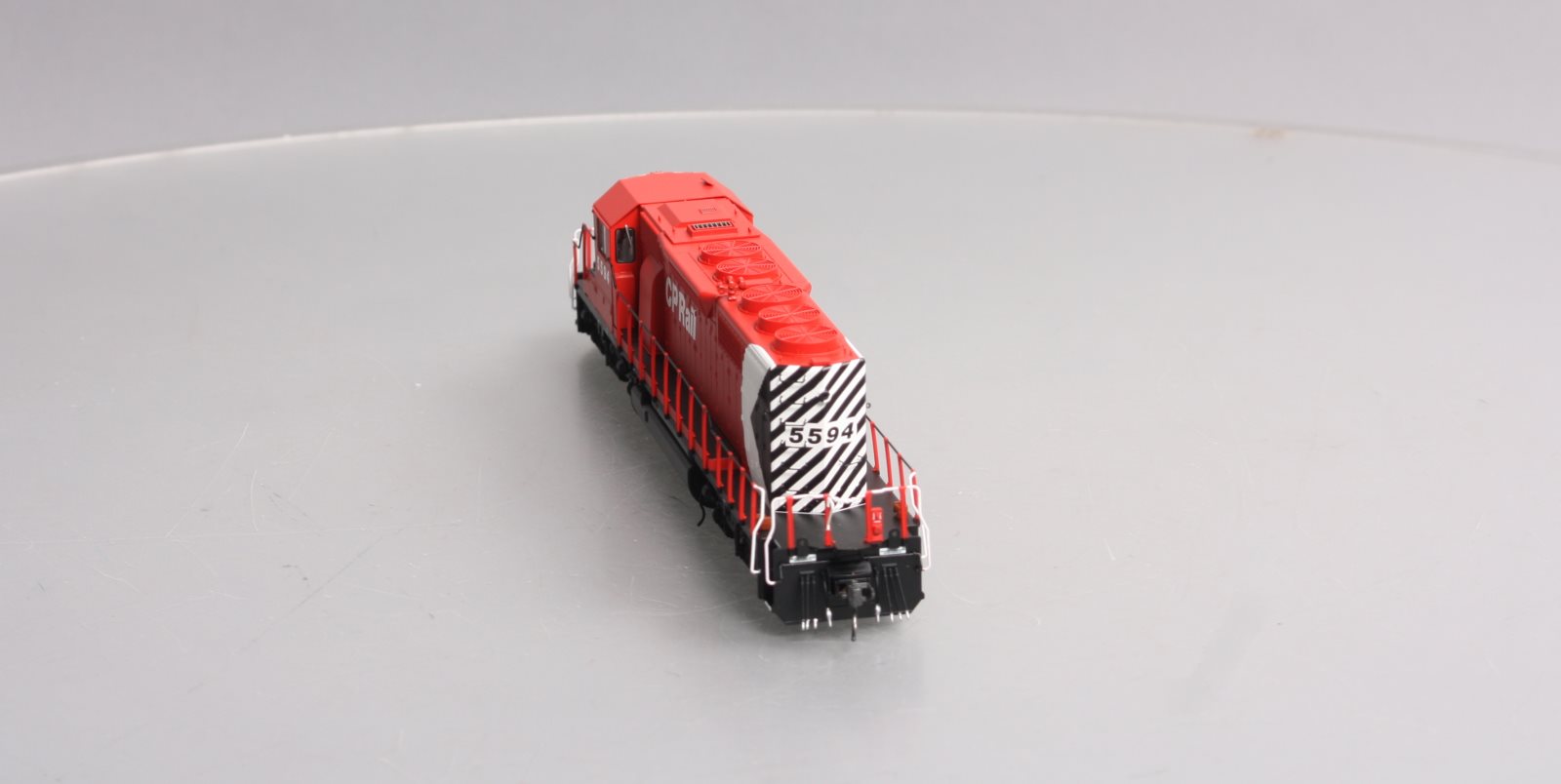 Bowser 24140 HO Canadian Pacific SD40-2 Diesel Locomotive #5594 w/DCC & Sound