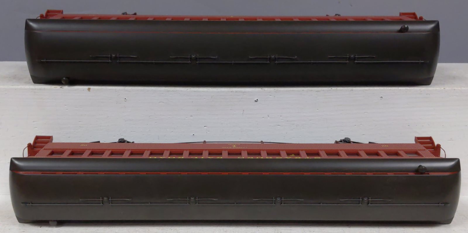 Lionel 2227030 O Strasburg Railroad Wood Coach #1 (Pack of 2)