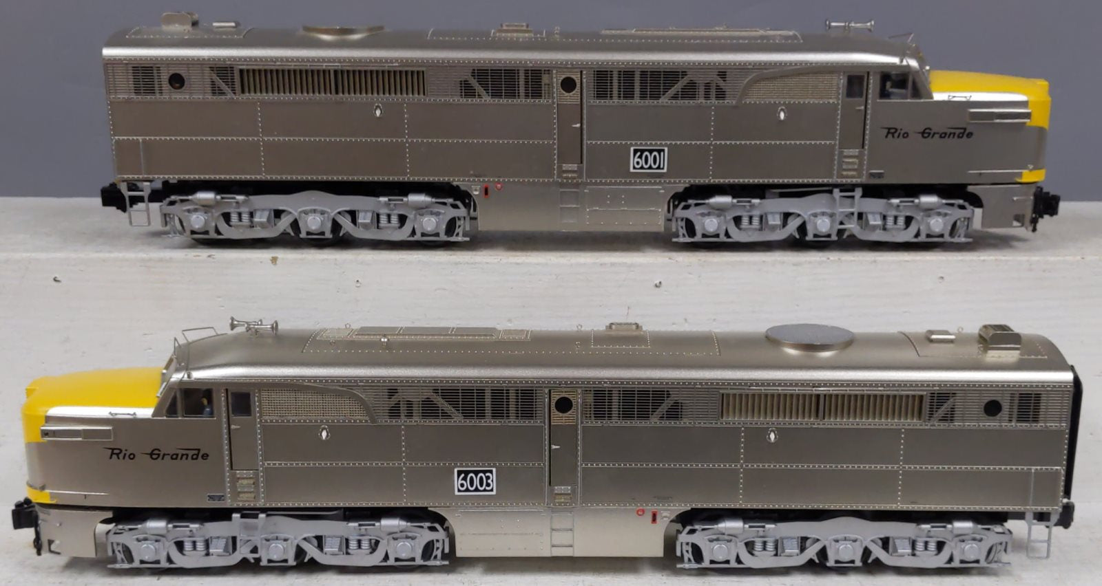 Lionel 1933170 O D&RGW Legacy Alco PA AA Diesel Locomotive Set #6001/6003