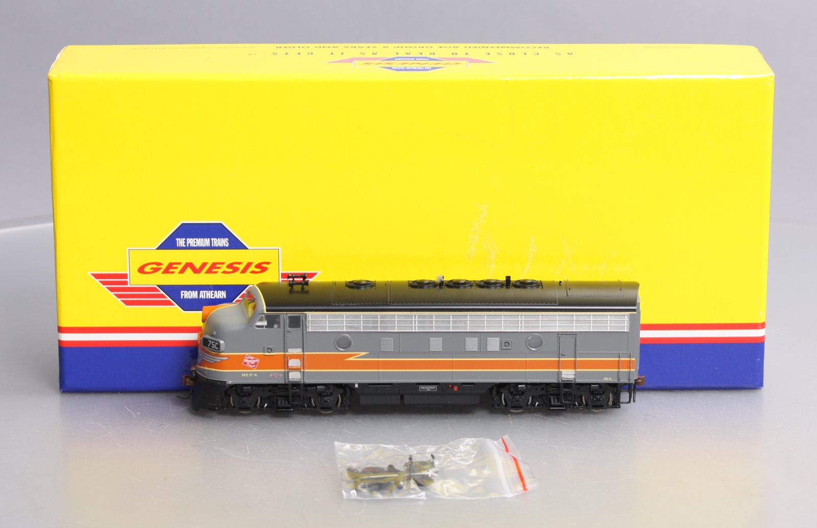 Athearn G22009 HO Scale Milwaukee Road F-7 Ph 1 Freight Diesel Locomotive #75C NIB