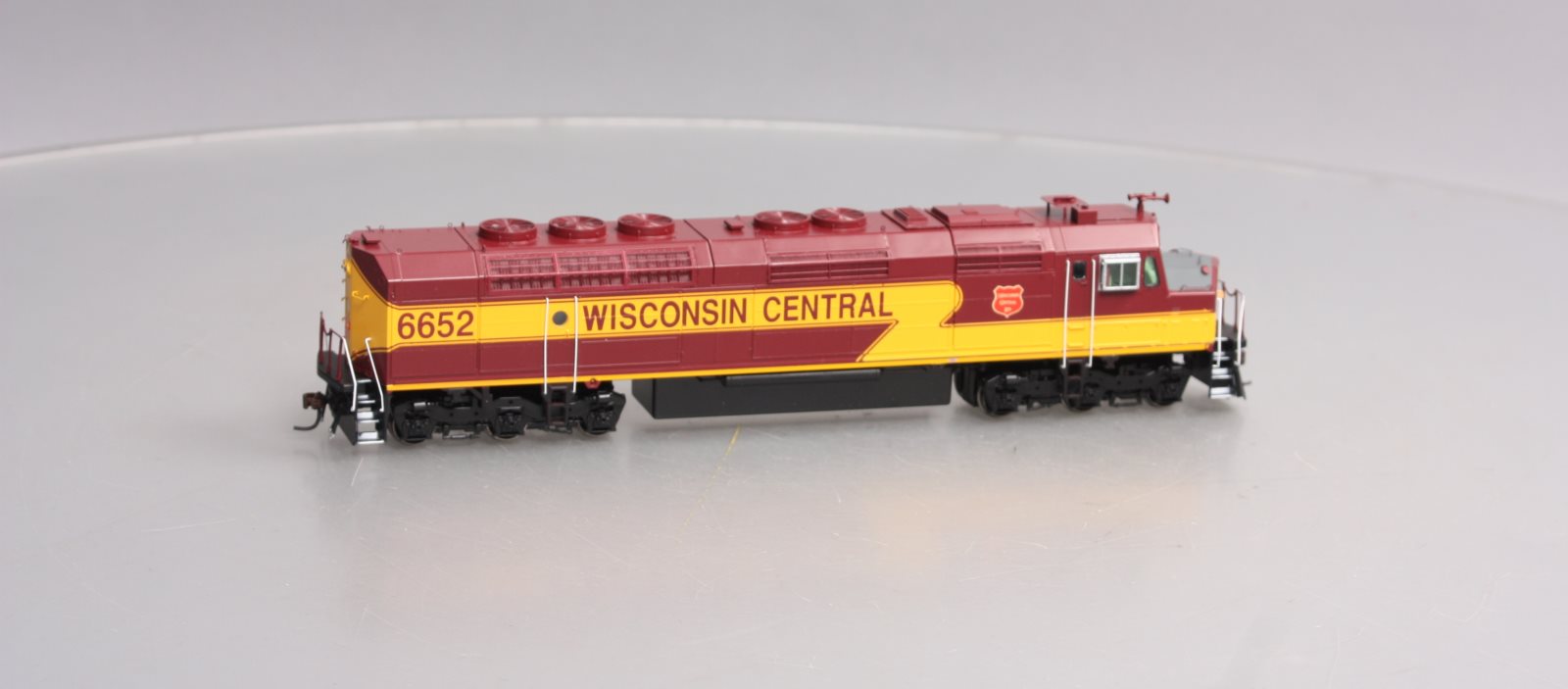 Athearn G67543 HO Scale Wisconsin Central FP45 Diesel Locomotive #6652 w