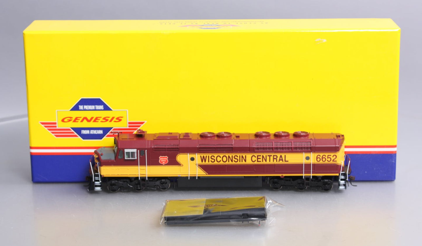 Athearn G67543 HO Scale Wisconsin Central FP45 Diesel Locomotive #6652 w