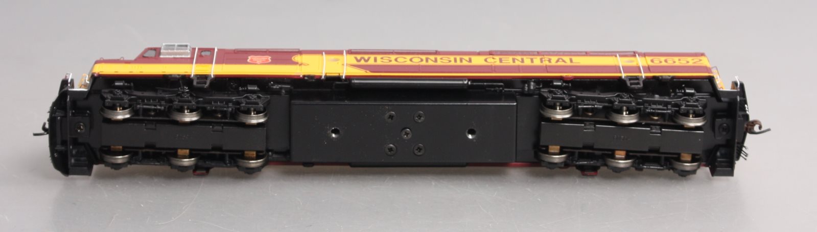 Athearn G67543 HO Scale Wisconsin Central FP45 Diesel Locomotive #6652 w