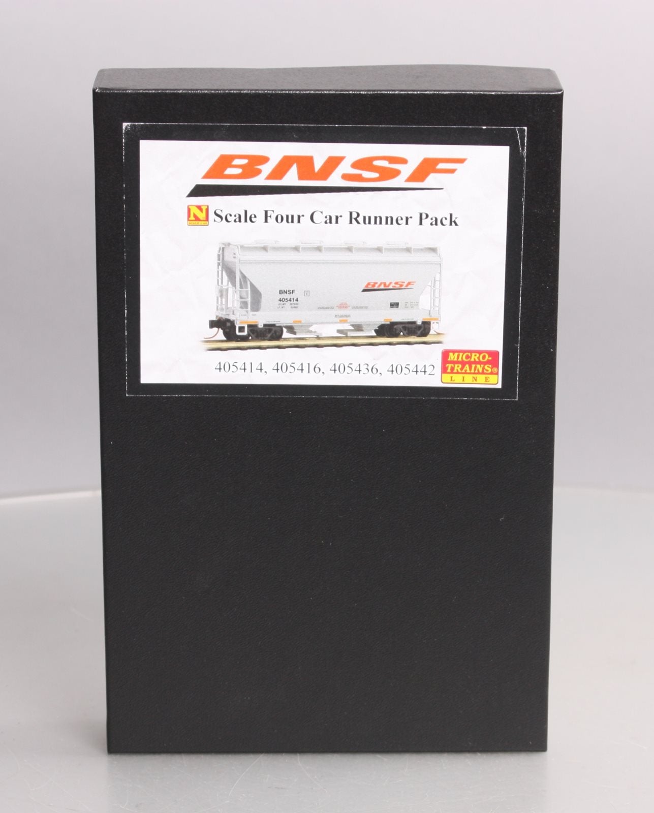 Micro-Trains 99300146 N BNSF 2-Bay ACF Centerflow Covered Hopper (Set of 4)