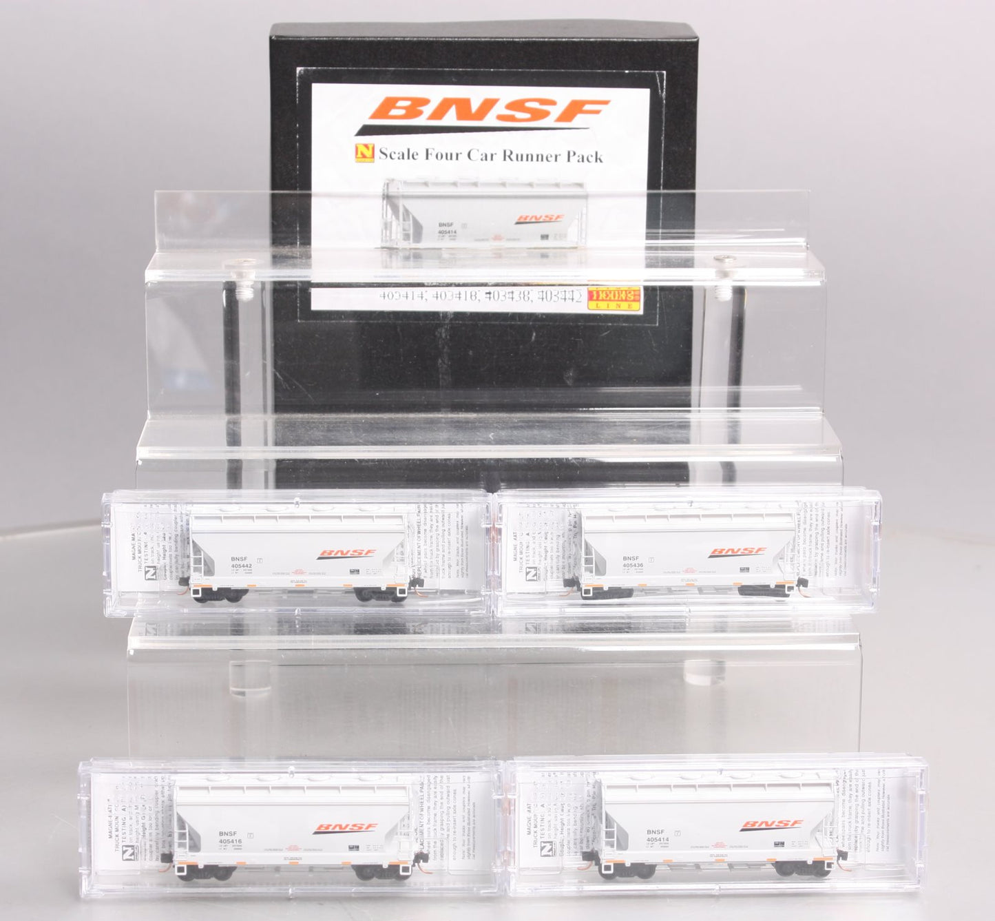 Micro-Trains 99300146 N BNSF 2-Bay ACF Centerflow Covered Hopper (Set of 4)