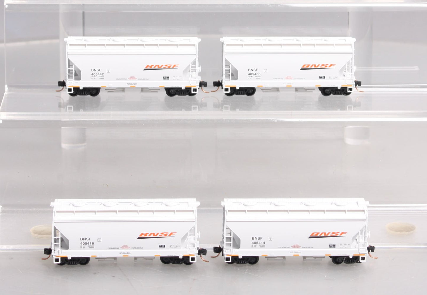 Micro-Trains 99300146 N BNSF 2-Bay ACF Centerflow Covered Hopper (Set of 4)