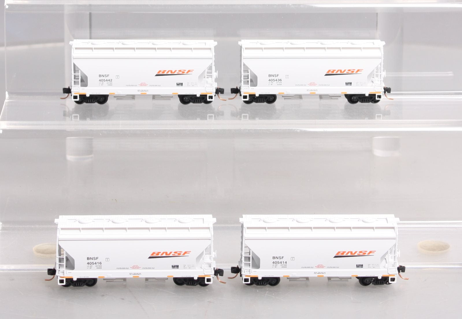 Micro-Trains 99300146 N BNSF 2-Bay ACF Centerflow Covered Hopper (Set of 4)