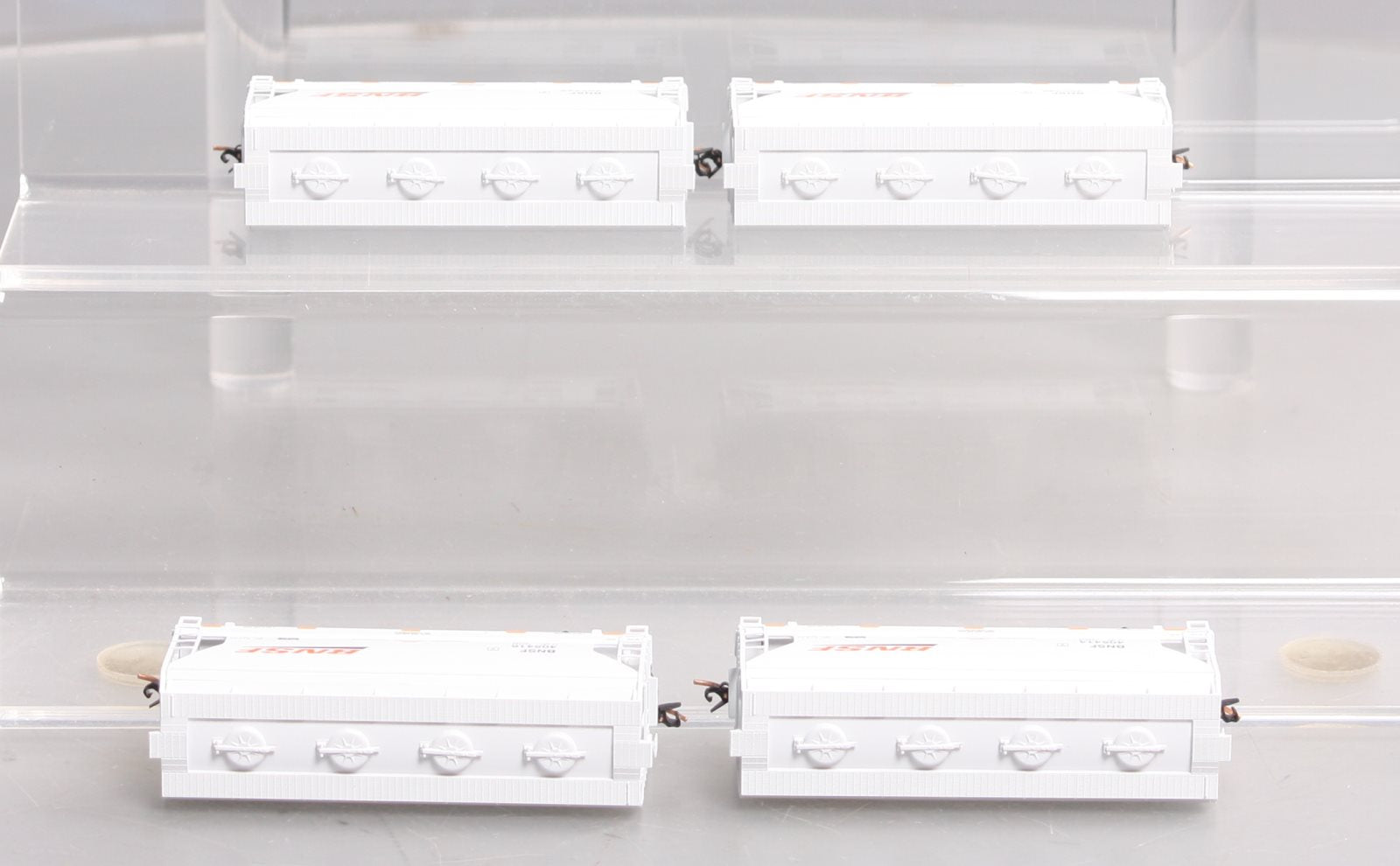 Micro-Trains 99300146 N BNSF 2-Bay ACF Centerflow Covered Hopper (Set of 4)