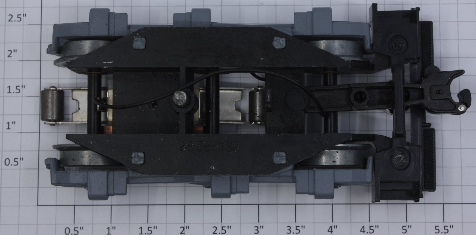Lionel 8162-115 6-Wheel Non-Powered Truck with Pickup Rollers