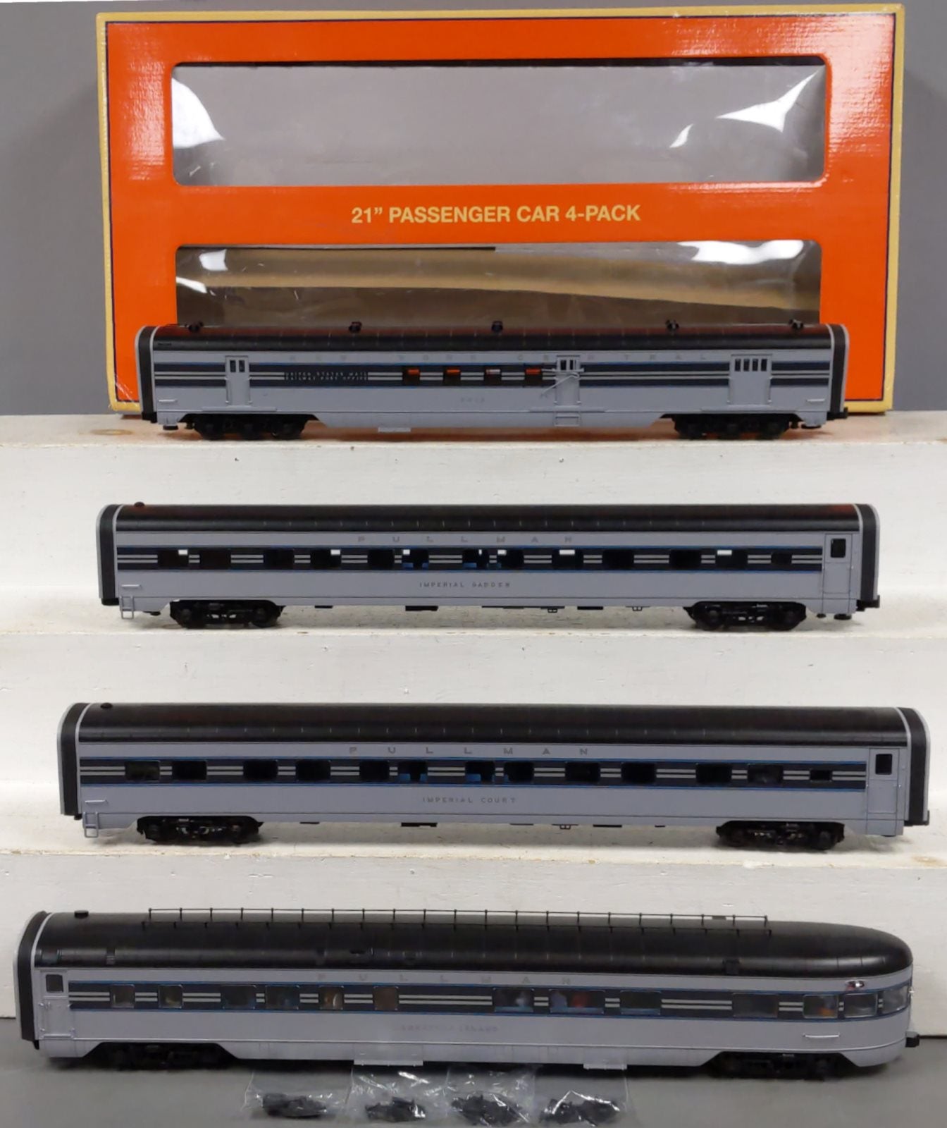 Lionel 2327310 O Gauge NYC 20th Century Limited 21'' Passenger Car (Set of 4)
