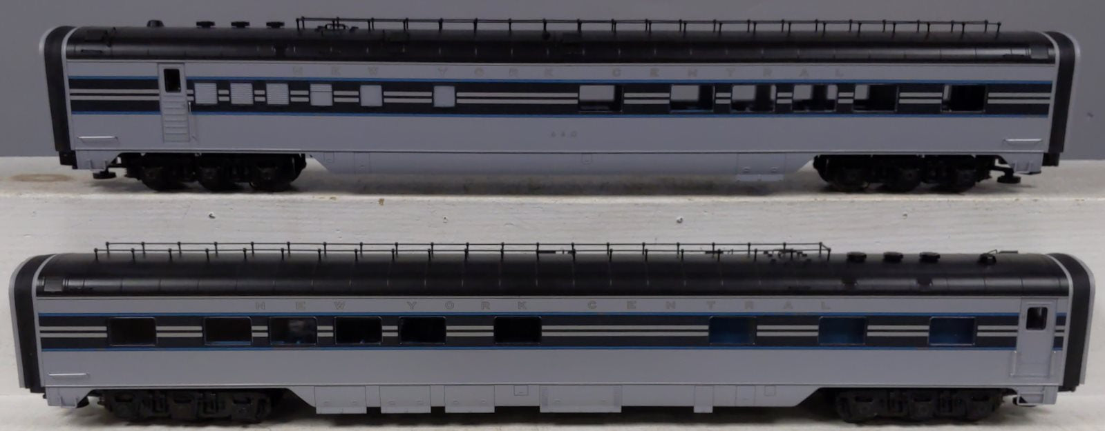 Lionel 2327330 O Gauge NYC 20th Century Limited 21'' StationSounds Diner Car Set