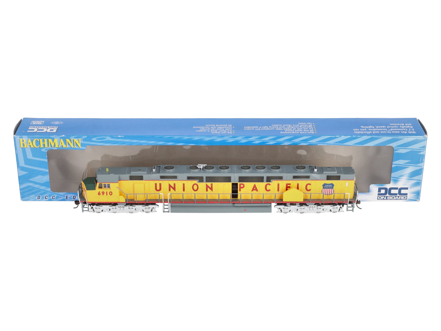 Bachmann 62106 HO Union Pacific EMD DD40AX Diesel Locomotive w/DCC #6910