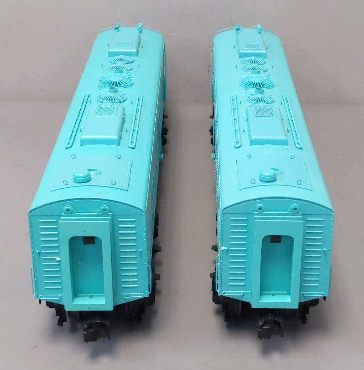 Lionel 2333340 O Gauge New York Central LEGACY E-8 AA Diesel Loco Set #4053/4083 LN/Box