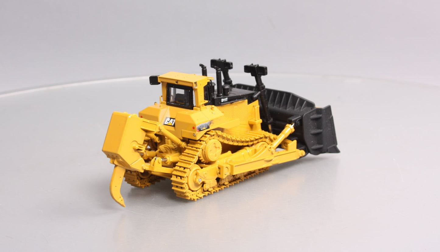Norscot 55212 1:50 Caterpillar D11T Assembled Track-Type Tractor  MT/Box