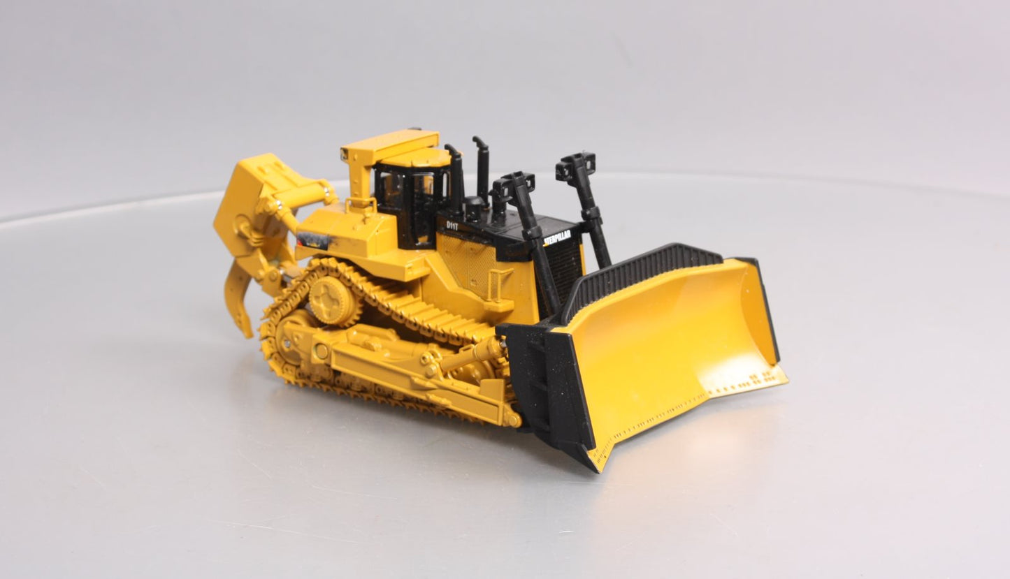 Norscot 55212 1:50 Caterpillar D11T Assembled Track-Type Tractor