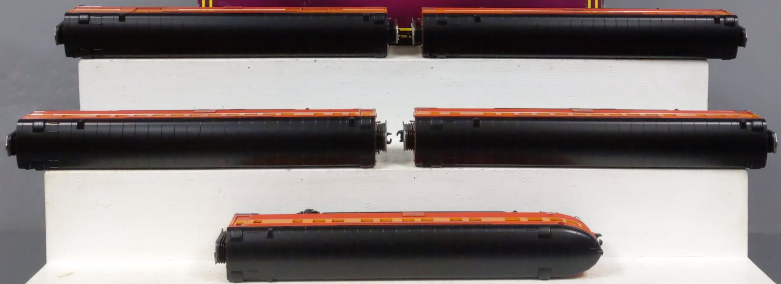 MTH 20-65217 O Southern Pacific Lines 70' ABS Passenger Car Set (Set of 5)