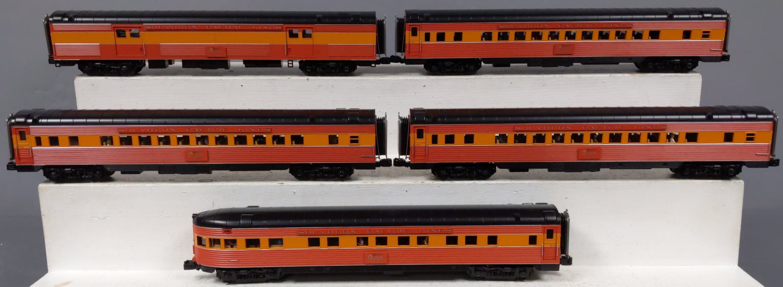 MTH 20-65217 O Southern Pacific Lines 70' ABS Passenger Car Set (Set of 5)
