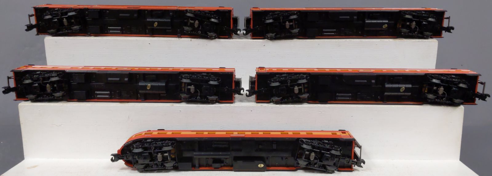 MTH 20-65217 O Southern Pacific Lines 70' ABS Passenger Car Set (Set of 5)