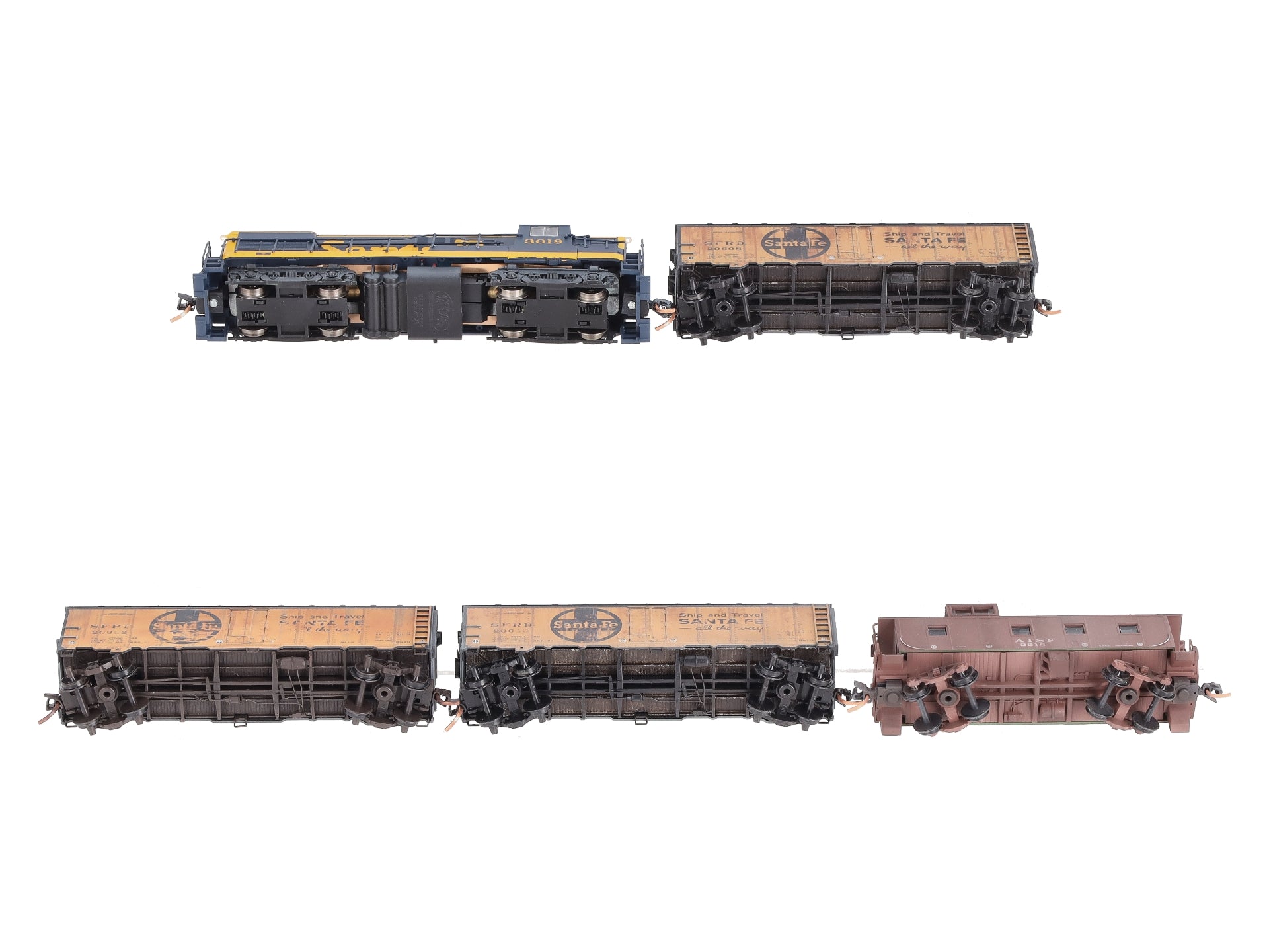 Micro-Trains 99301280 N Scale Santa Fe Weathered Diesel Freight Car Set