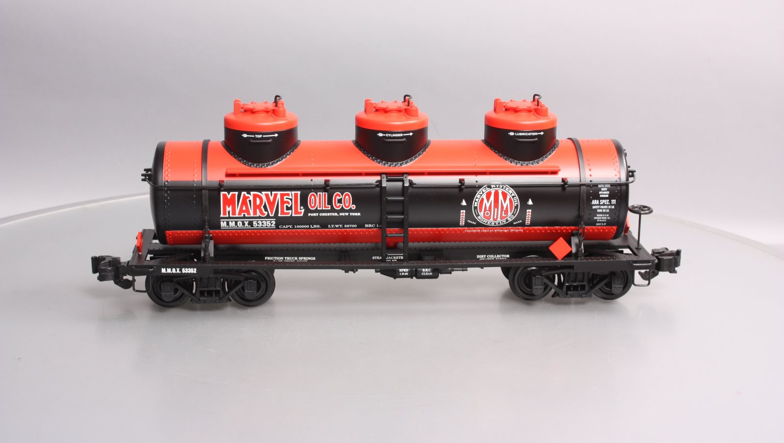 Aristo-Craft 41611 G Gauge Marvel Oil Triple Dome Tank Car #53352