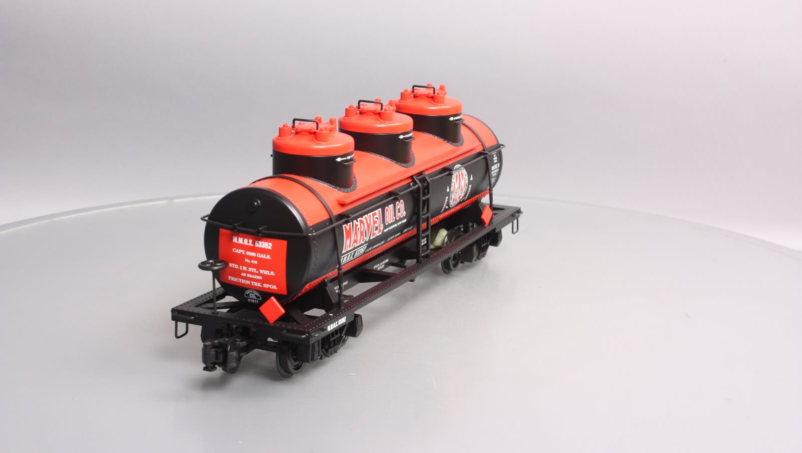 Aristo-Craft 41611 G Gauge Marvel Oil Triple Dome Tank Car #53352