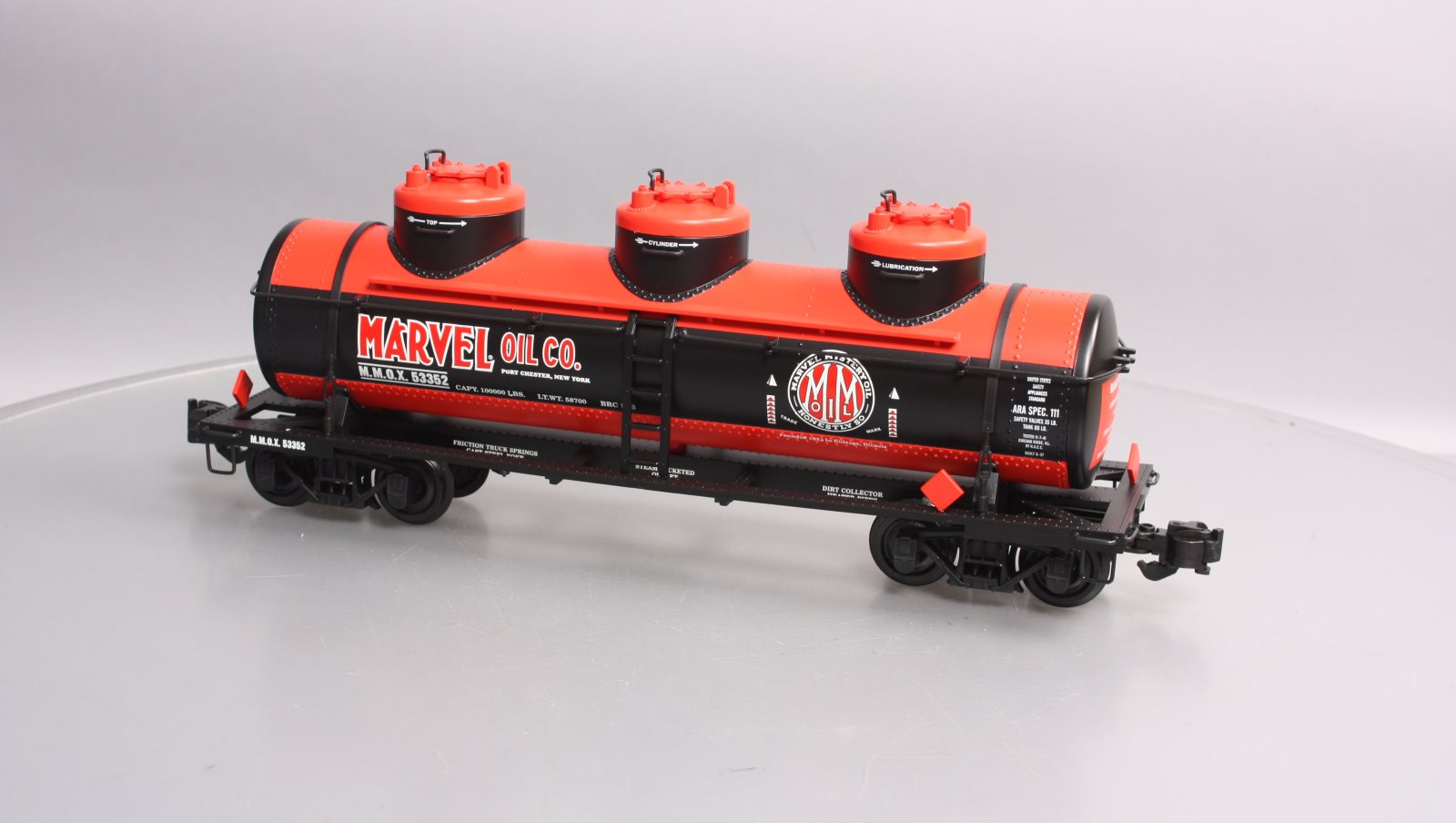 Aristo-Craft 41611 G Gauge Marvel Oil Triple Dome Tank Car #53352