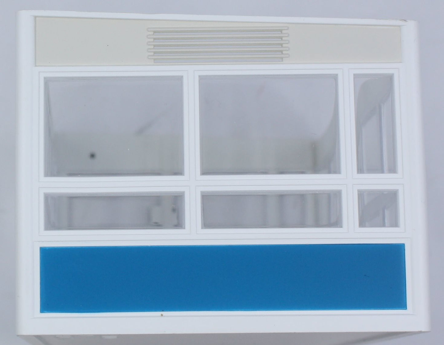 Lionel 34102-5 Amtrak Shelter Shell with Windows