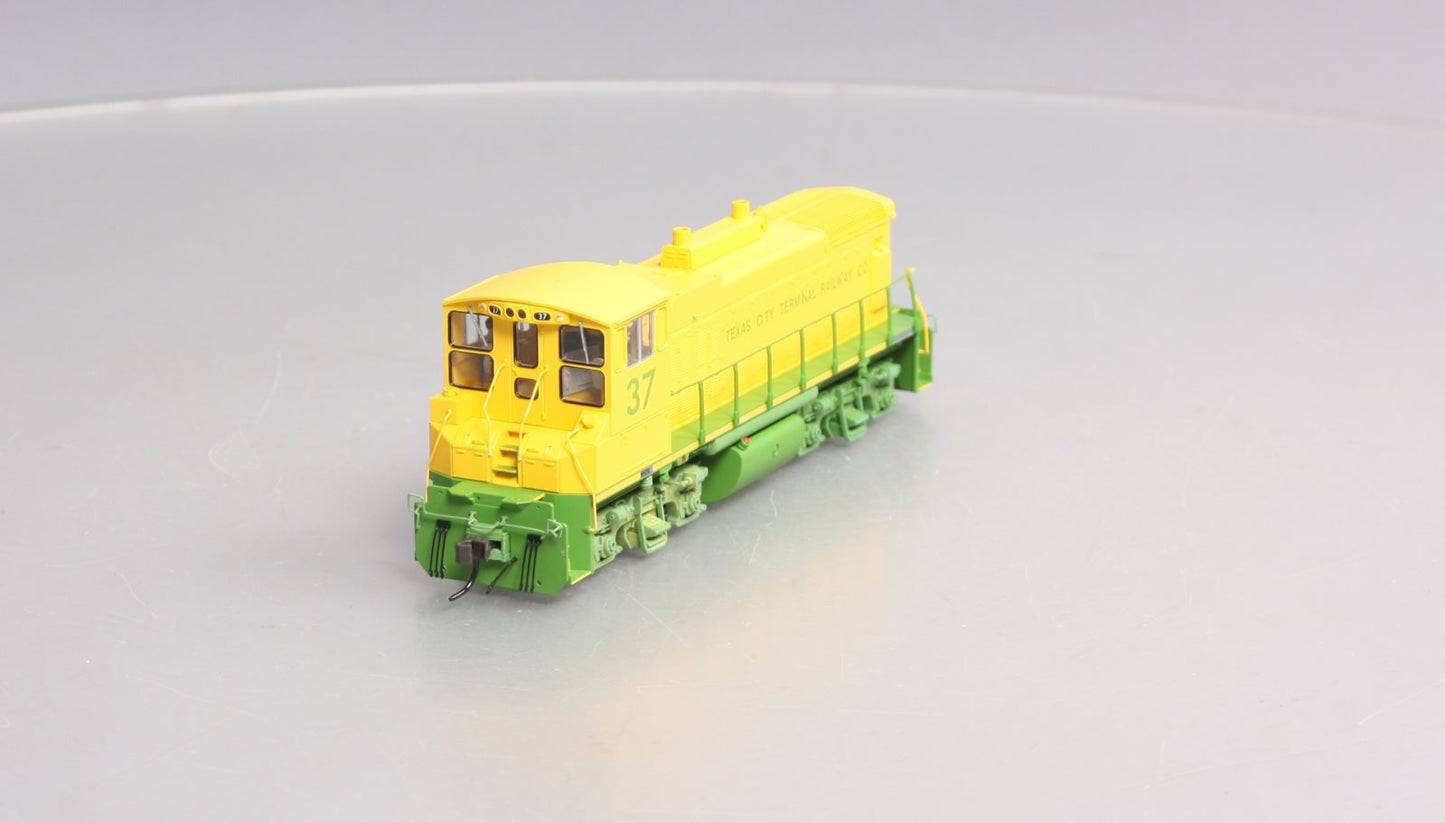 Atlas 9979 HO Texas City Terminal MP15DC Diesel Locomotive #37